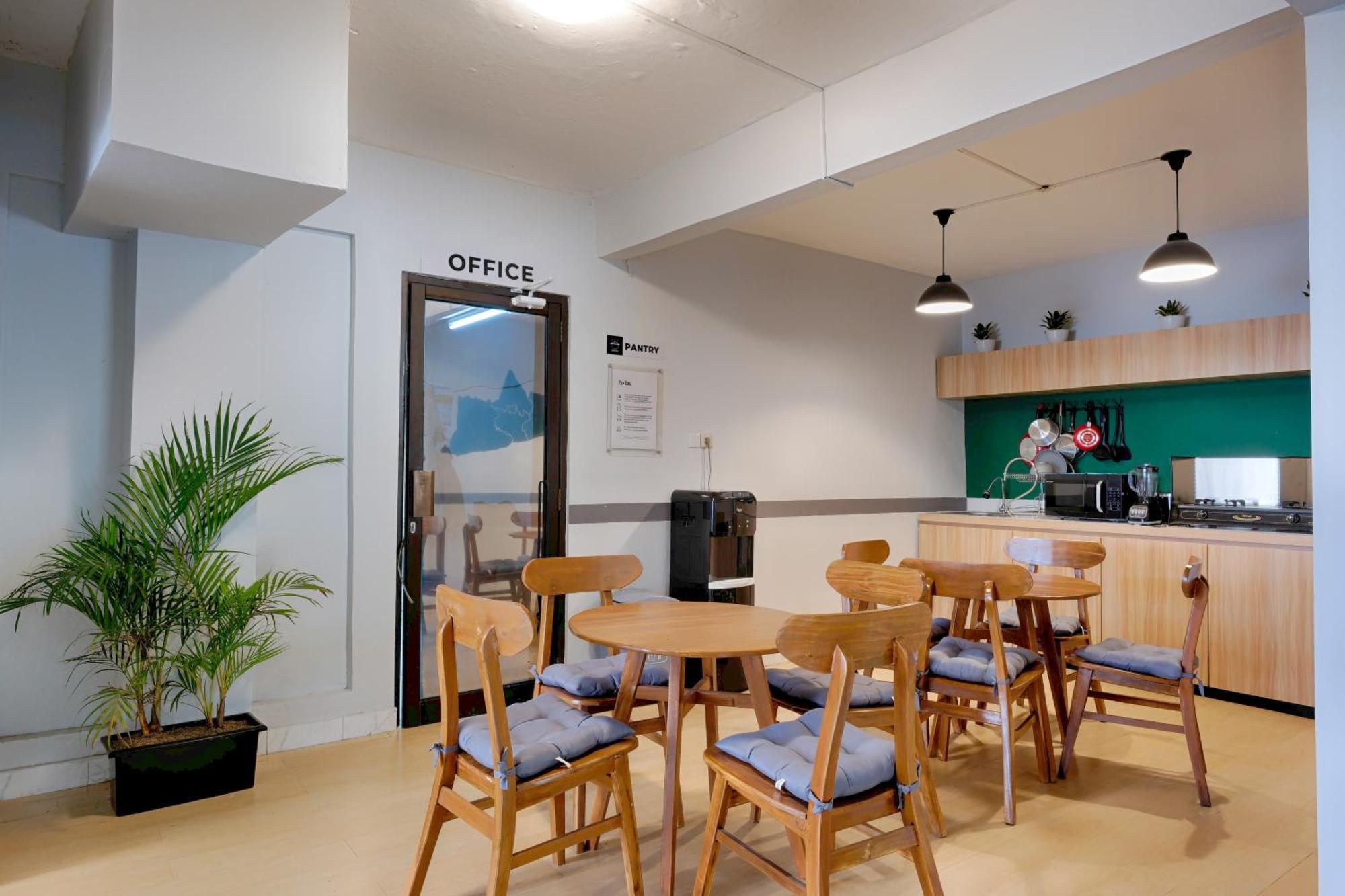 Hubs Hostel Yogyakarta Eksteriør billede
