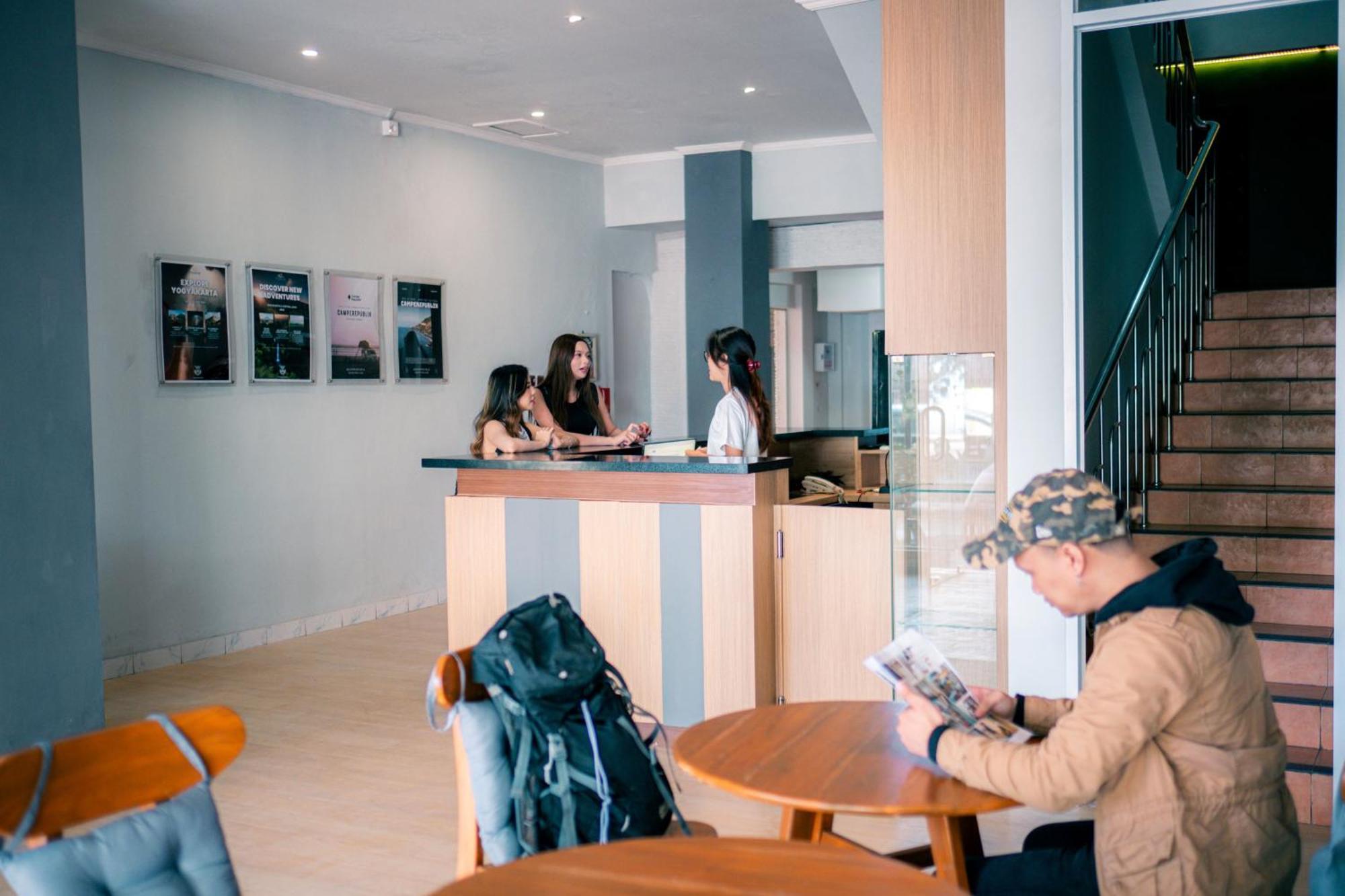 Hubs Hostel Yogyakarta Eksteriør billede